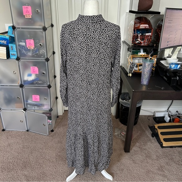 H&M Floral Patterned Long Sleeve Midi Shirt Dress Size Medium - Picture 4 of 12